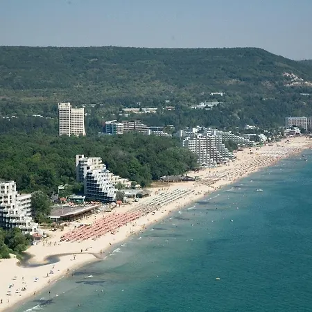 Kaliopa 3* Αλμπένα